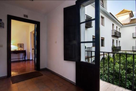 Apartamento En Un Dormitorio En Plaza Alfaro Sevilla Exterior foto
